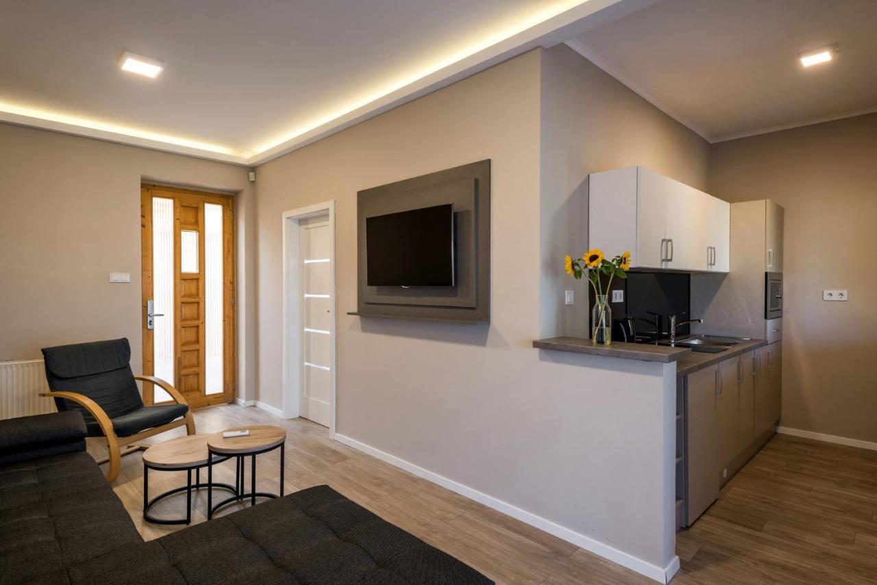 Atrium Agard Panzio Bed & Breakfast การ์ดอนนี ภายนอก รูปภาพ